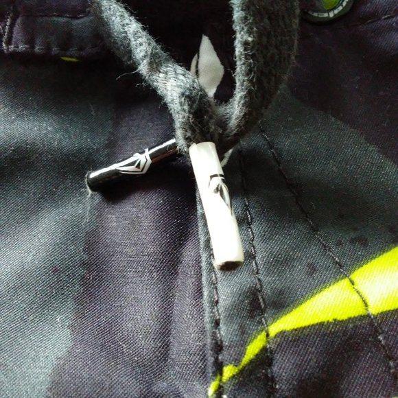 Volcom Boardshorts - Picture 4 of 9